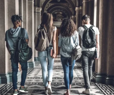college-kids-back-at-school